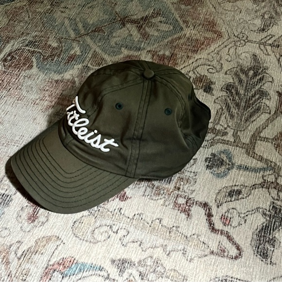 Titleist Golf Hat Cap Green White Embroidered Strap BacK Ocean Acres CC - Picture 4 of 6